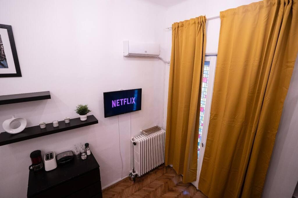 Cozy Studio Near Cismigiu Park Appartamento Bucarest Esterno foto